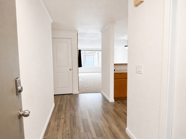 Building Photo - 510 SE 157th Ave