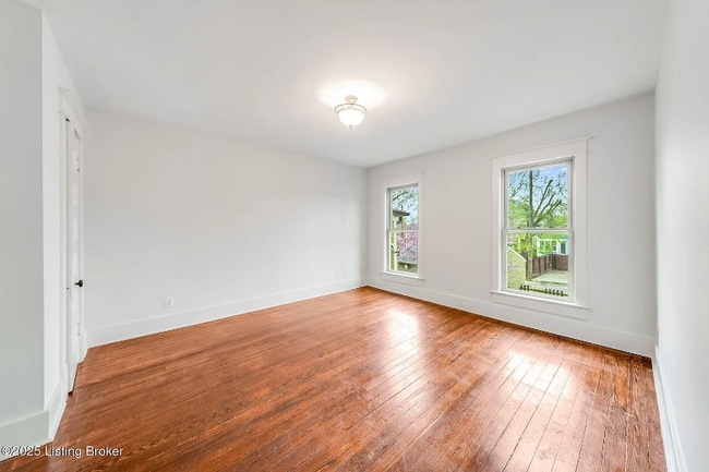 Photo - 1131 Everett Ave Apartment