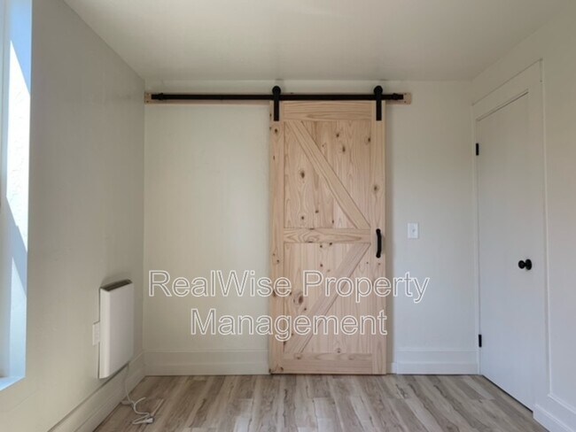 Foto del edificio - 509 NW C St