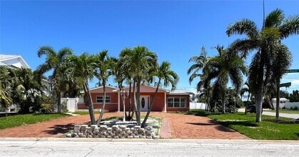 Building Photo - 3807 Belle Vista Dr E