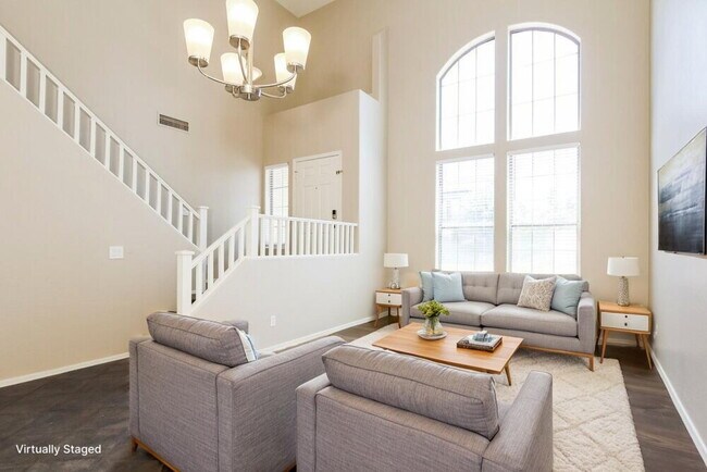 Foto del edificio - 12742 W Charter Oak Rd