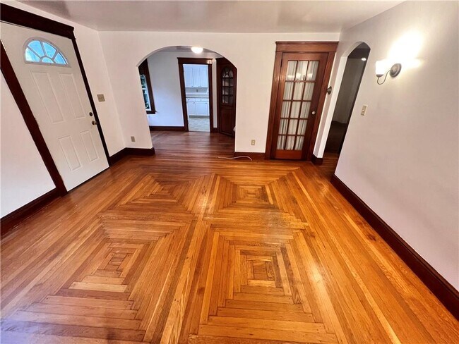 Foto del edificio - 6 Greene Ln