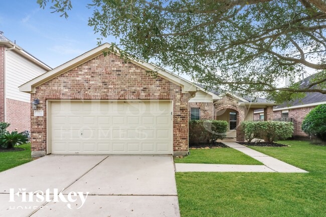 Building Photo - 2726 Lakecrest Way Dr