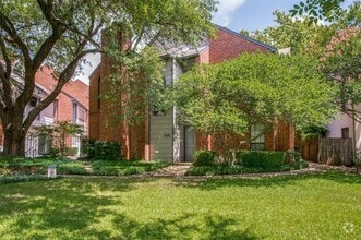 Building Photo - 4508 University Blvd