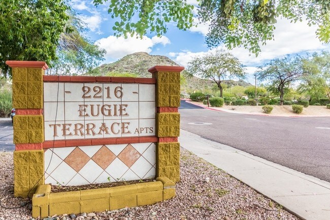 Foto del edificio - 2216 E Eugie Terrace