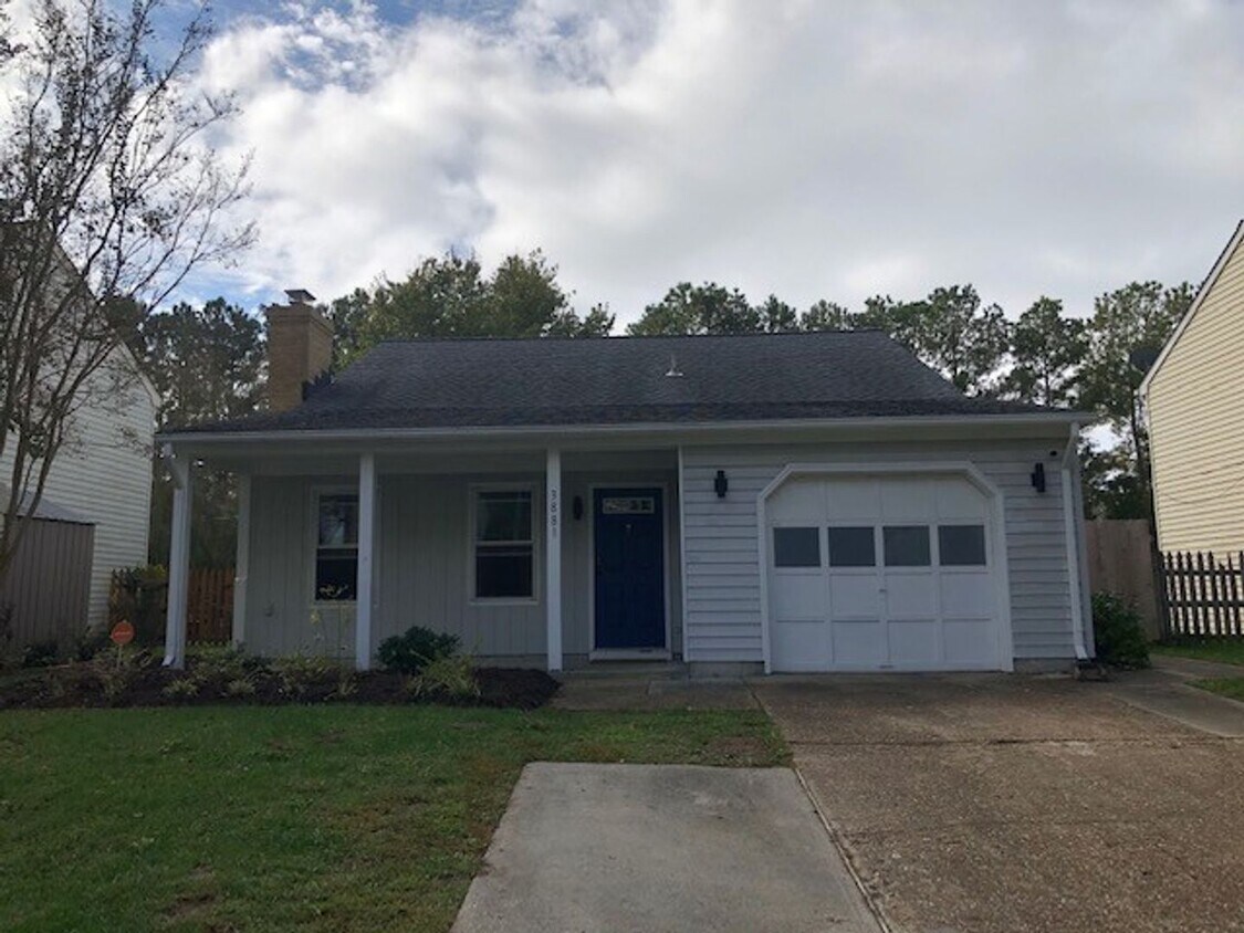 Foto principal - 4 BED / 3 BATH SINGLE FAMILY IN SALEM LAKES!