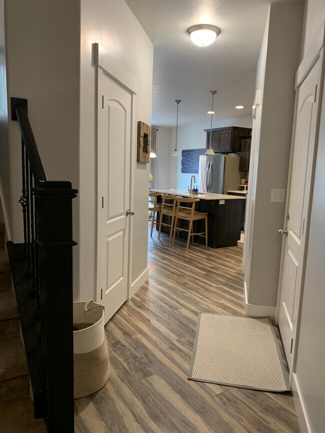 945 S 2100 W, Orem, UT 84059 Townhome Rentals in Orem UT