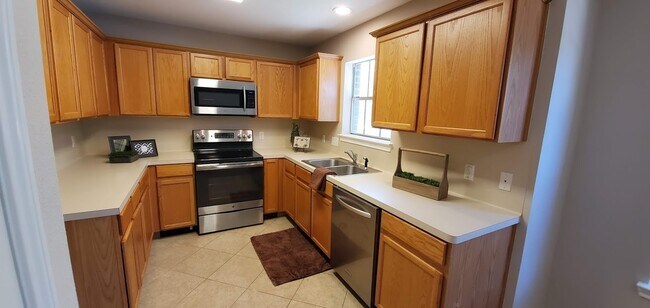 Building Photo - 1207 Toby Ln