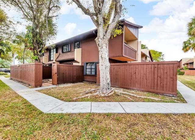 Photo - 6303 SW 116th Pl Townhome