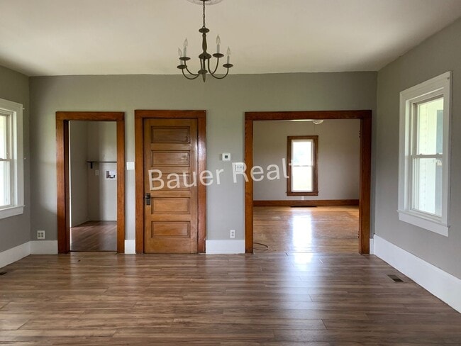 Building Photo - 1427 Township Rd 608