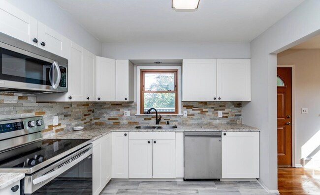 Foto del edificio - 3435 Cornhusker Dr