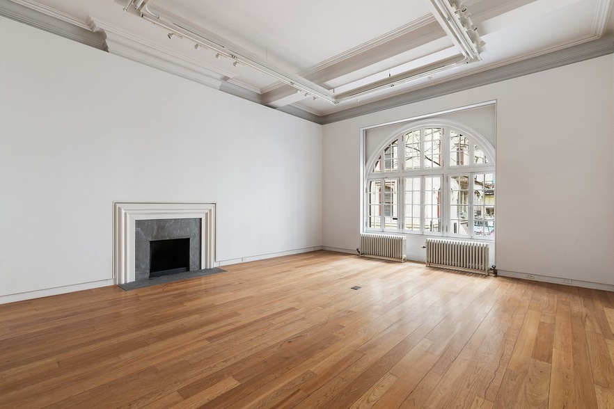 Foto principal - 127 E 69th St