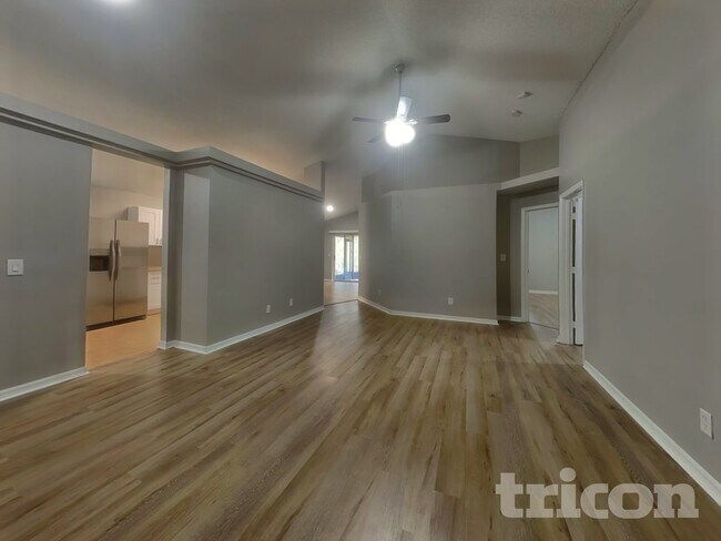 Foto del edificio - 1073 Sheeler Hills Dr