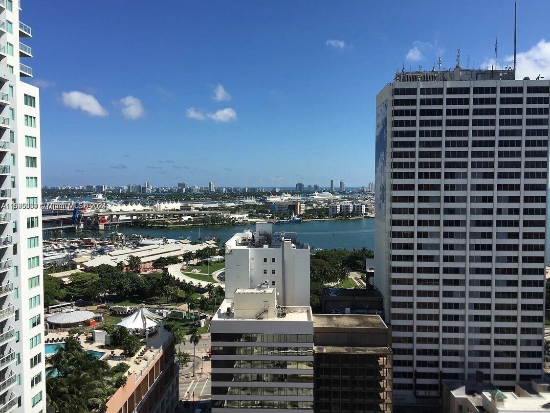 Primary Photo - 133 Northeast 2nd Avenue Apt #2302, Miami,...