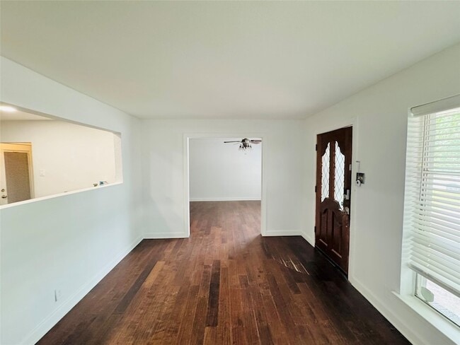 Photo - 2129 Diane Drive Unit House