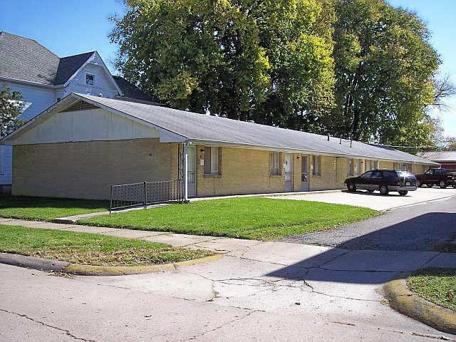 219 W Hendricks St, Shelbyville, IN 46176 - Apartments in Shelbyville ...