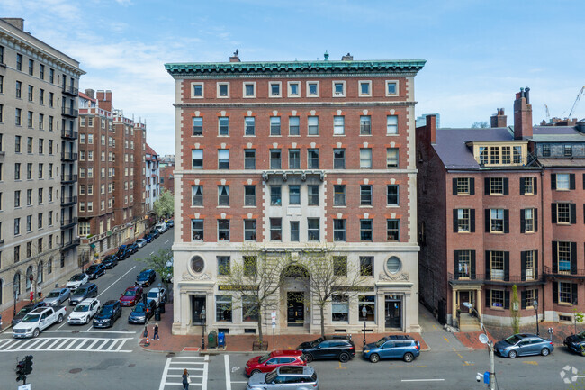 Apartamentos - 66 Beacon St