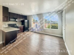 Building Photo - 3773 King St