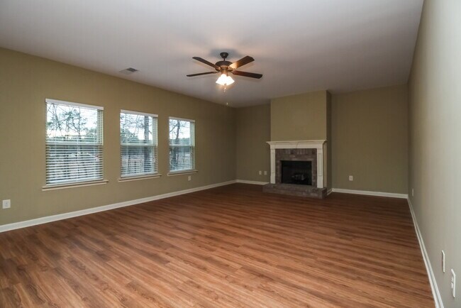 Foto del edificio - 19 Hamil Ct NW