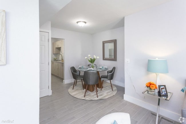 Building Photo - 7780 Tatum Waterway Dr