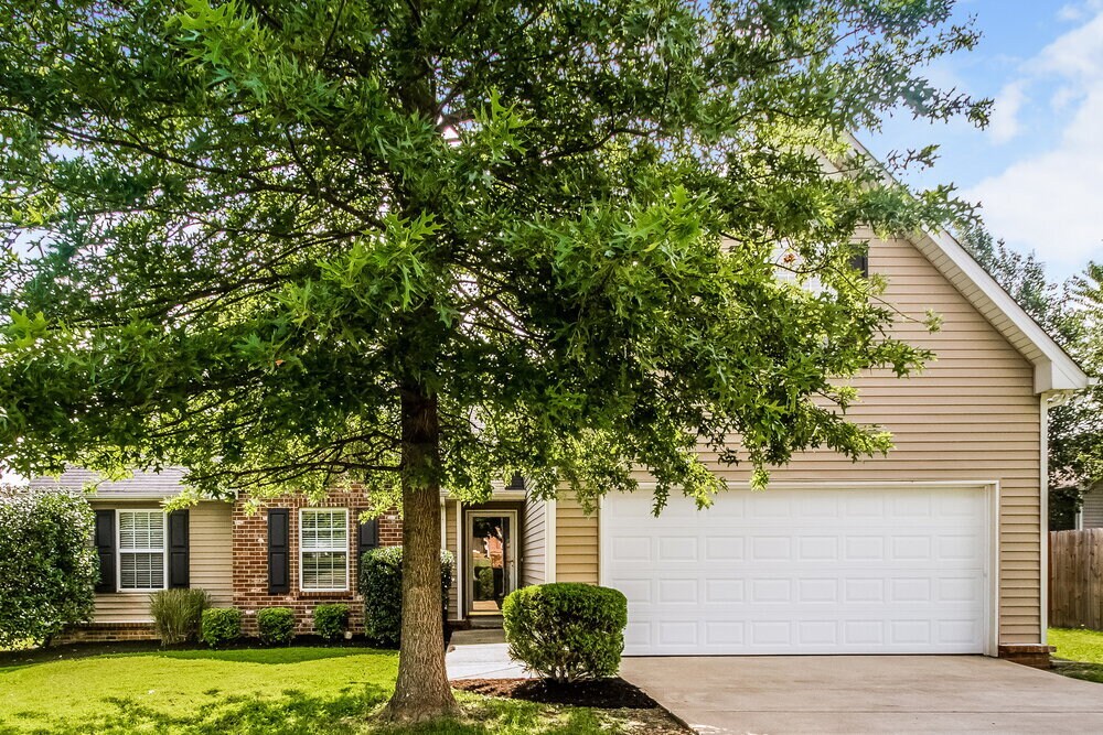 Foto principal - 1445 St Andrews Dr