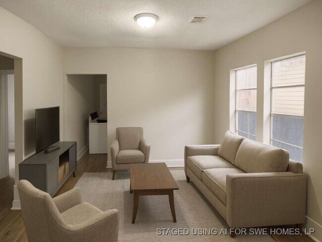 Foto del edificio - 8213 E Erath St