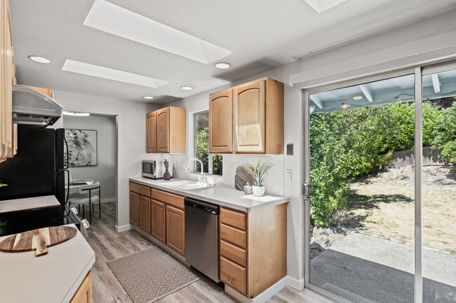 Photo - 13726 SE 24th St House