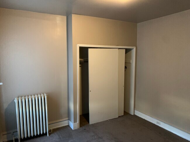 Building Photo - 4809 N Camac St