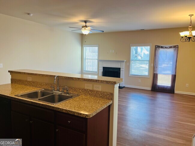 Foto del edificio - 233 Bobbie Way