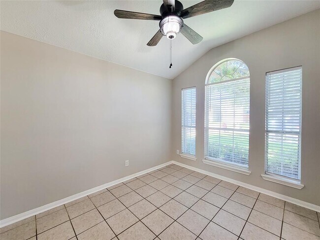 Foto del edificio - 4226 Daisy Meadow Dr