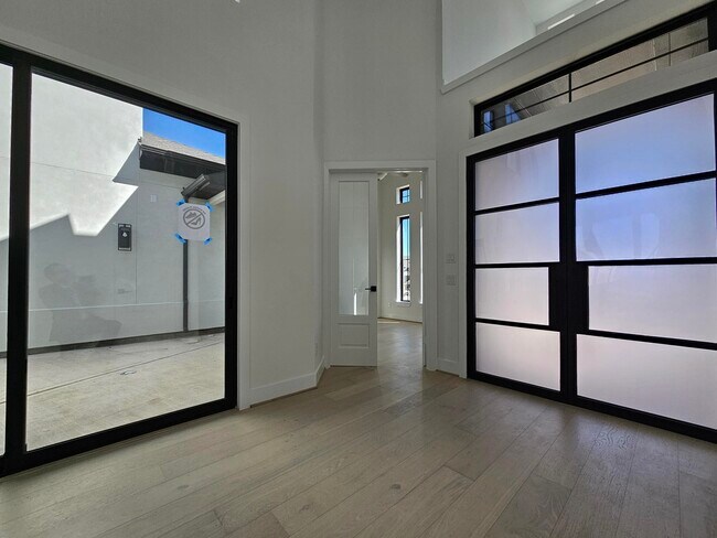Foto del edificio - 21510 Flowerhead Wy