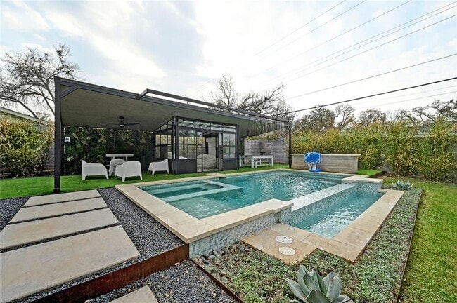 Building Photo - 308 Briarwood Trail