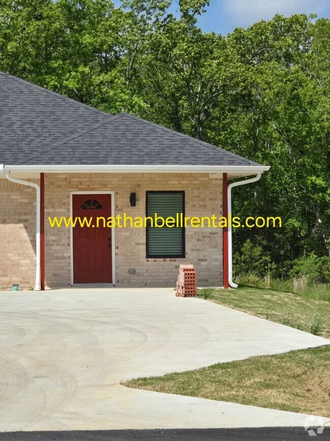 Building Photo - 264 Chisholm Trail