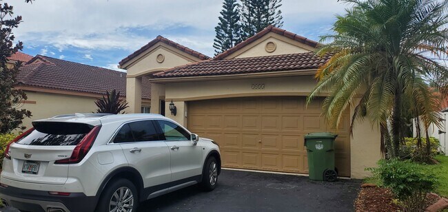 Foto del edificio - 1455 Mira Vista Cir