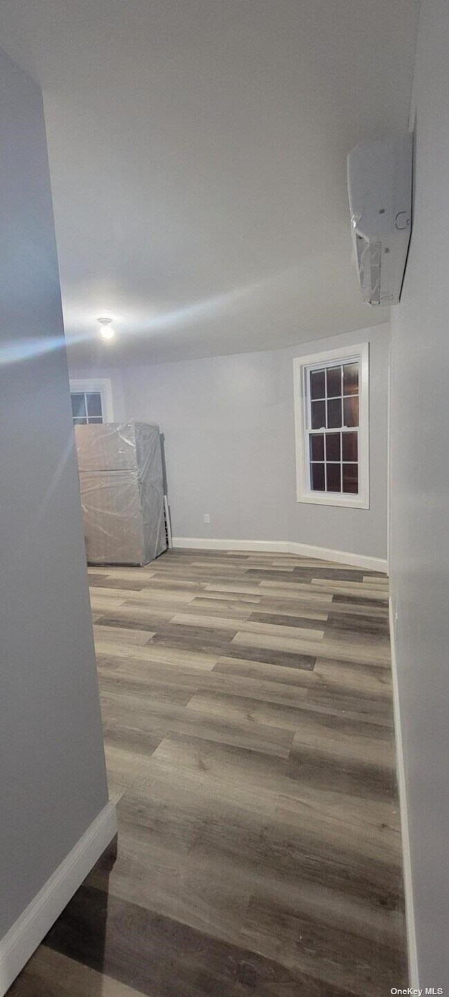 Building Photo - 47 Winter Ave