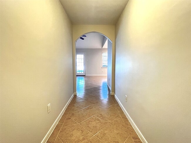 Foto del edificio - 6102 McKinstry Blvd