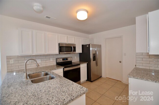 Foto del edificio - 10316 Brawley Ln