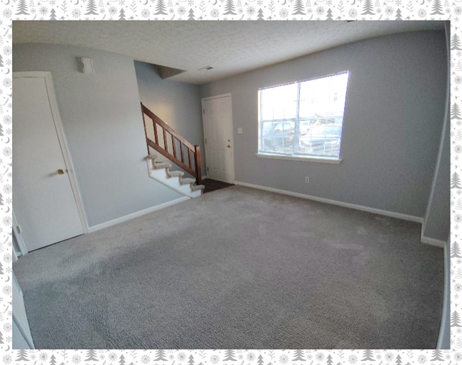 Building Photo - 9 Fonda Dr