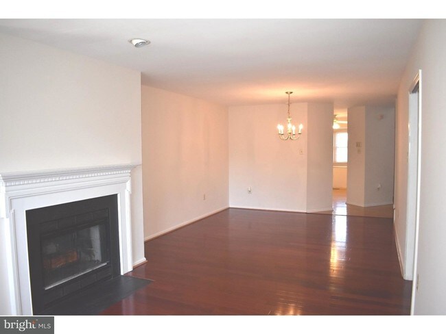 Foto del edificio - 1502 Isaacs Ct