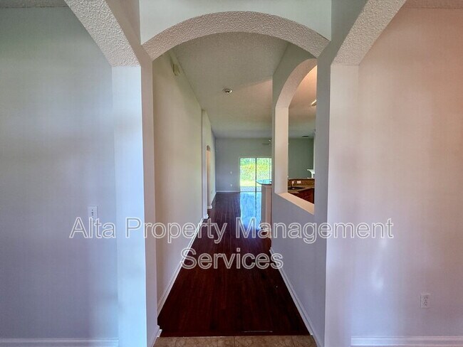 Foto del edificio - 2462 Coachman Lakes Dr