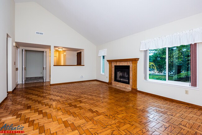 Building Photo - 111 Bean Creek Rd