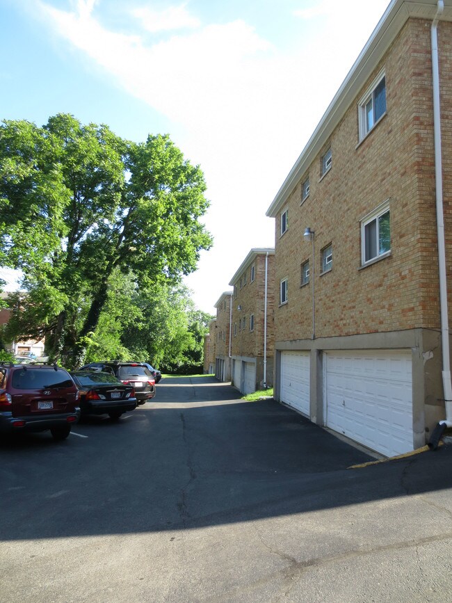 Roselawn Apartments Apartments Cincinnati, OH