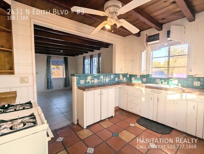 Building Photo - Adorable 1bed/1bath duplex w/ breakfast no...