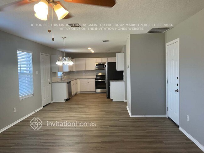 Foto del edificio - 3012 Cesareo Dr