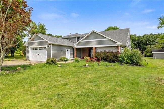 Building Photo - 354 Rich Hill Rd