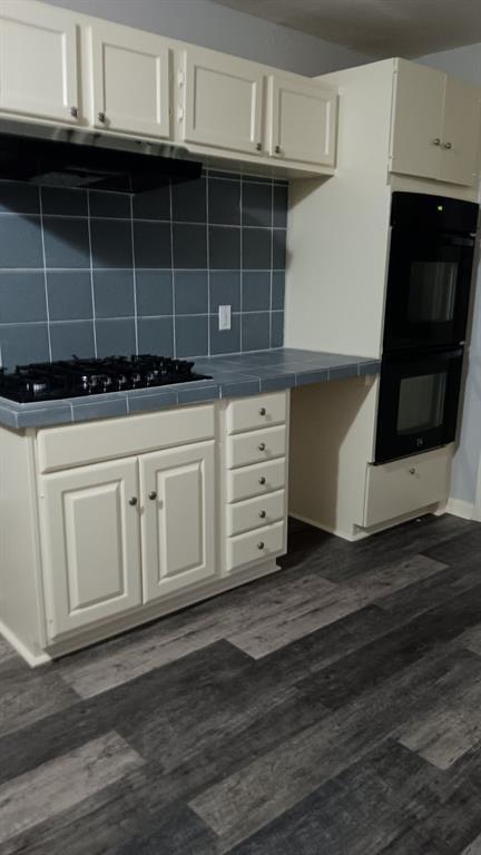 Foto del edificio - 5843 Beldart St