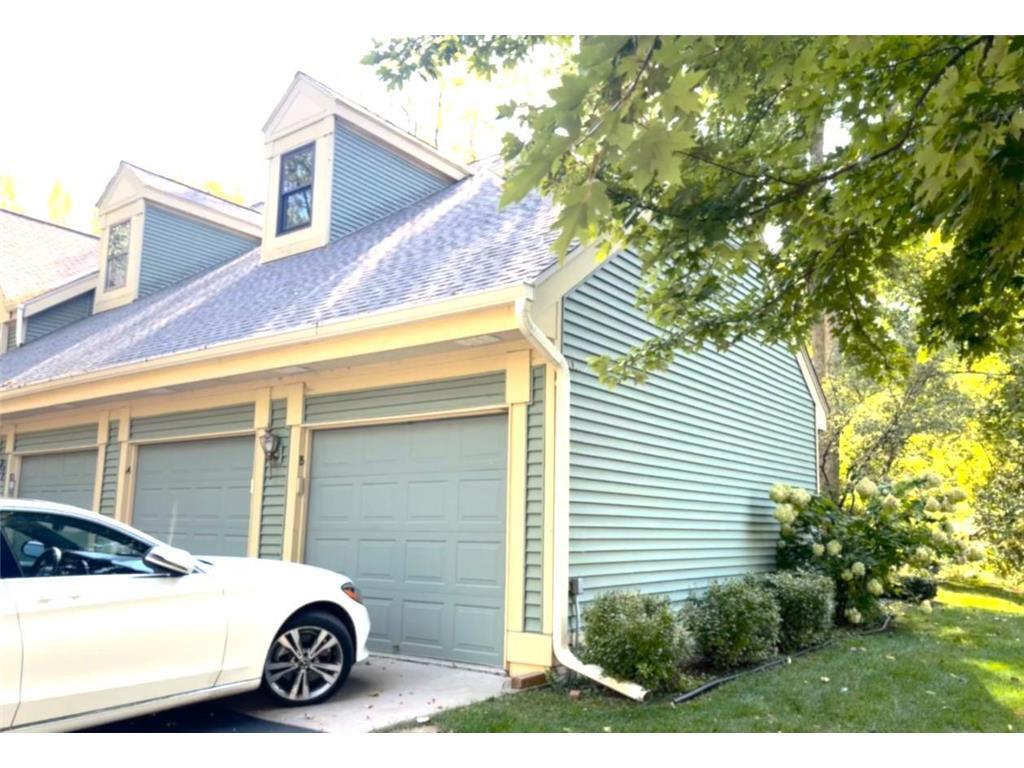 Foto principal - 15565 26th Ave N