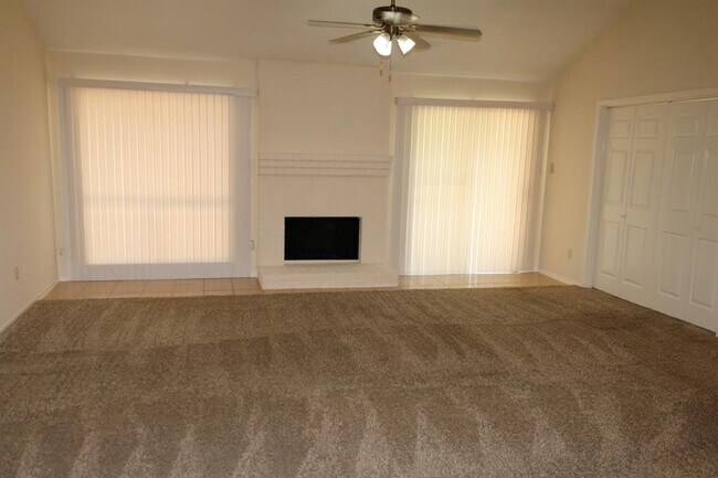 Building Photo - 22502 Braken Manor Ln