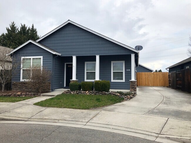 Front - 156 Lavender Ln