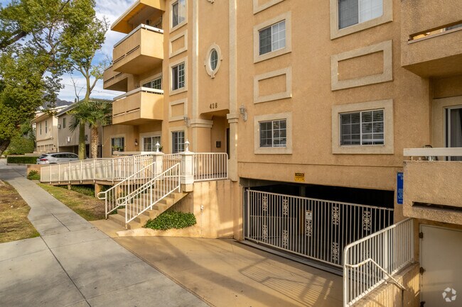 Foto del edificio - 428 E Santa Anita Ave